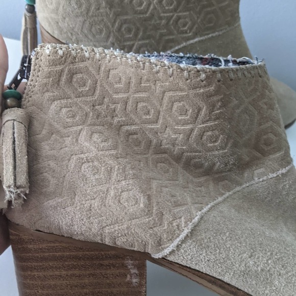 Toms Women Leila Embossed Bootie Size 9.5 - Picture 4 of 10